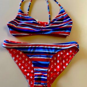 Womens volcom 2 piece reversible bathing suit